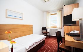 Hotel.Pension.Golingen